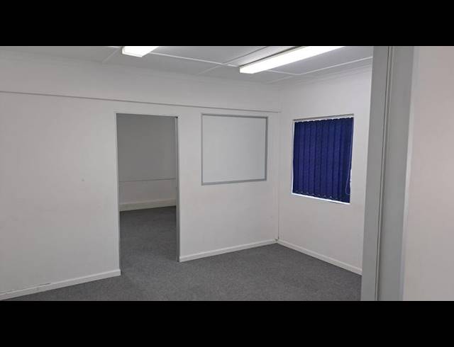 BUSINESS PROPERTY TO RENT IN NEWTON PARK